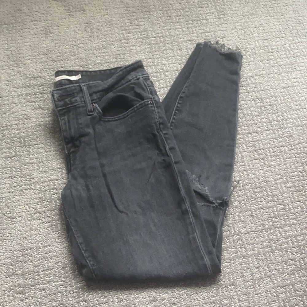 LEVI’S black jeans